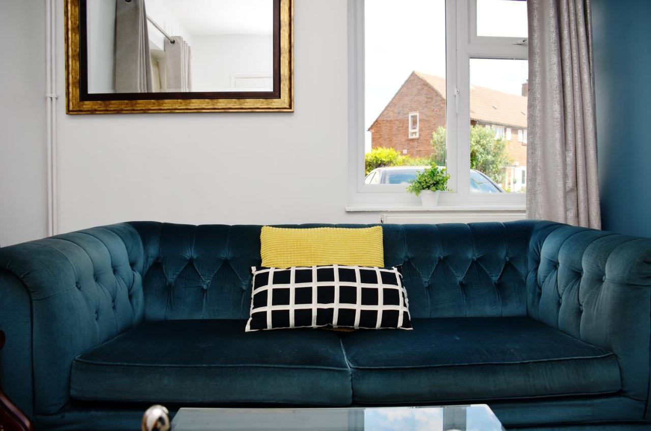 1Fg Dreams Unlimited Serviced Accommodation- Staines - Heathrow Stanwell Exterior foto